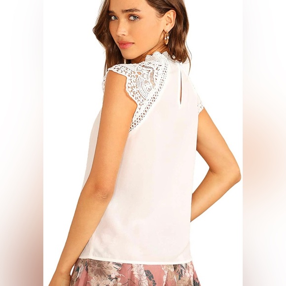 Women’s White Cap Sleeve Keyhole Lace Blouse - Picture 3 of 7